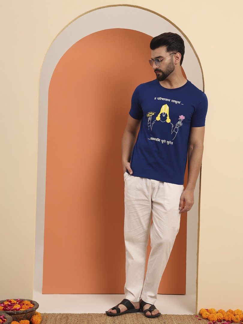 Paritranaya Sadhunam Vishnu Mantra T-Shirt