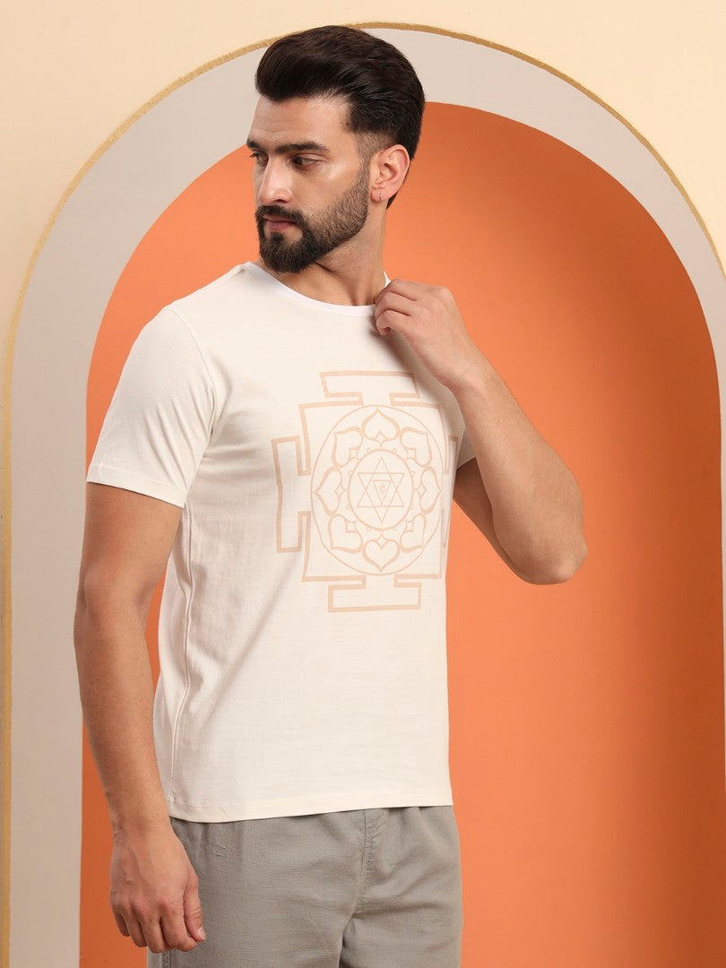 The Baglamukhi Yantra t-shirt