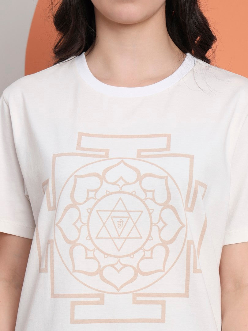 The Baglamukhi Yantra Women T-shirt